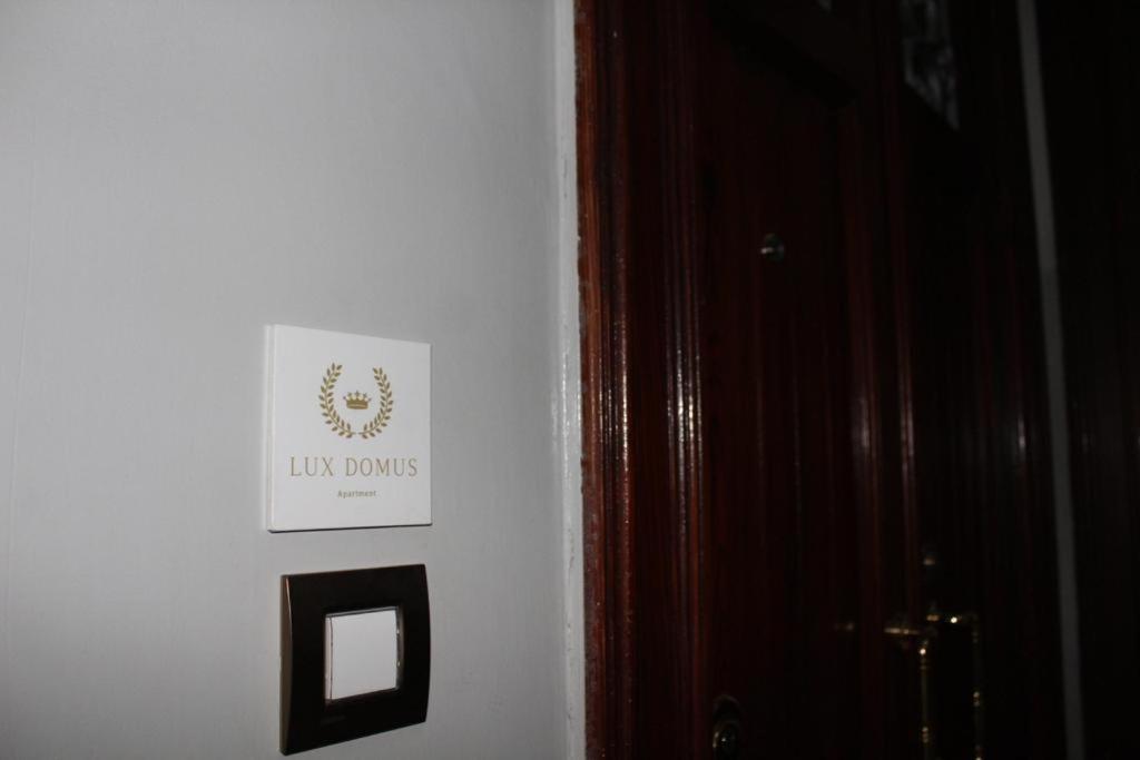 Lux Domus Apartment Bari Eksteriør bilde