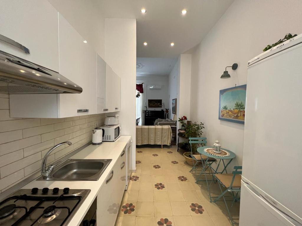 Lux Domus Apartment Bari Eksteriør bilde